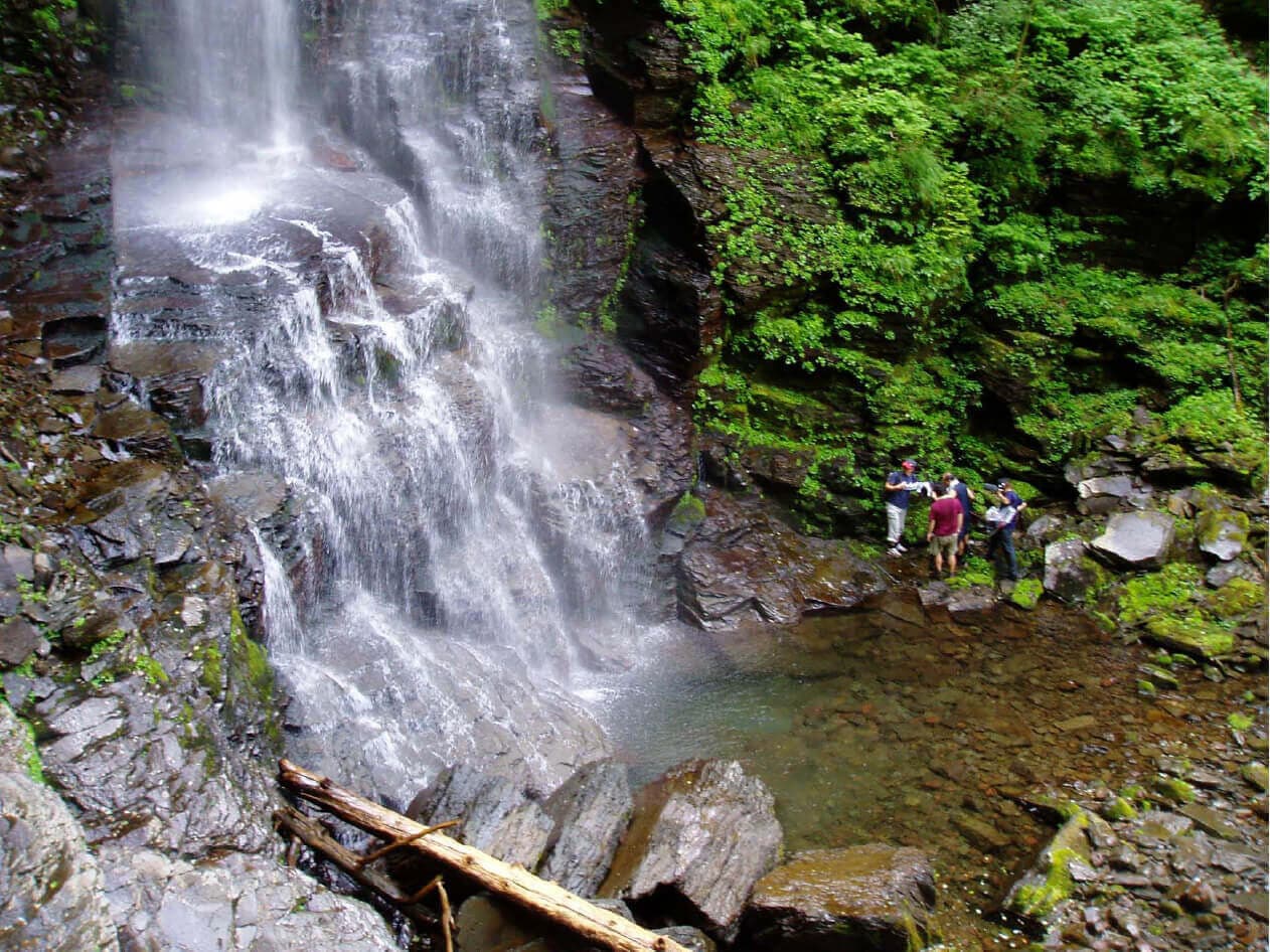 飛騨小坂の魅力:御嶽山の恵みが生み出す清流と渓流魚